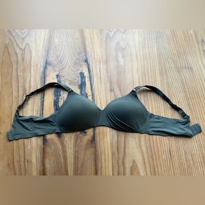 Warner’s wireless sage green bra 36C
